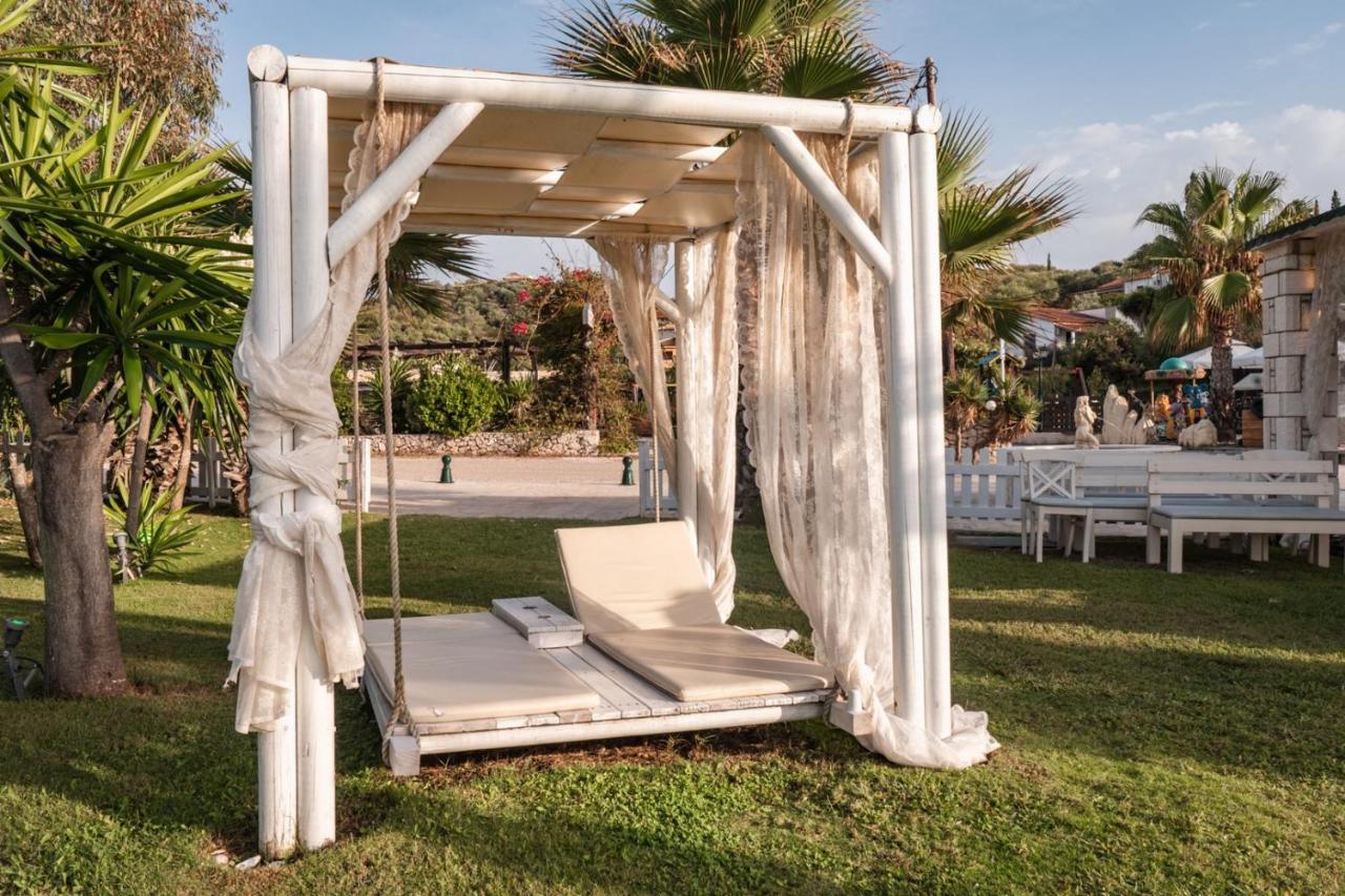 Apartment Sofia - Beachfront Agios Spyridon (Corfu) Exterior foto